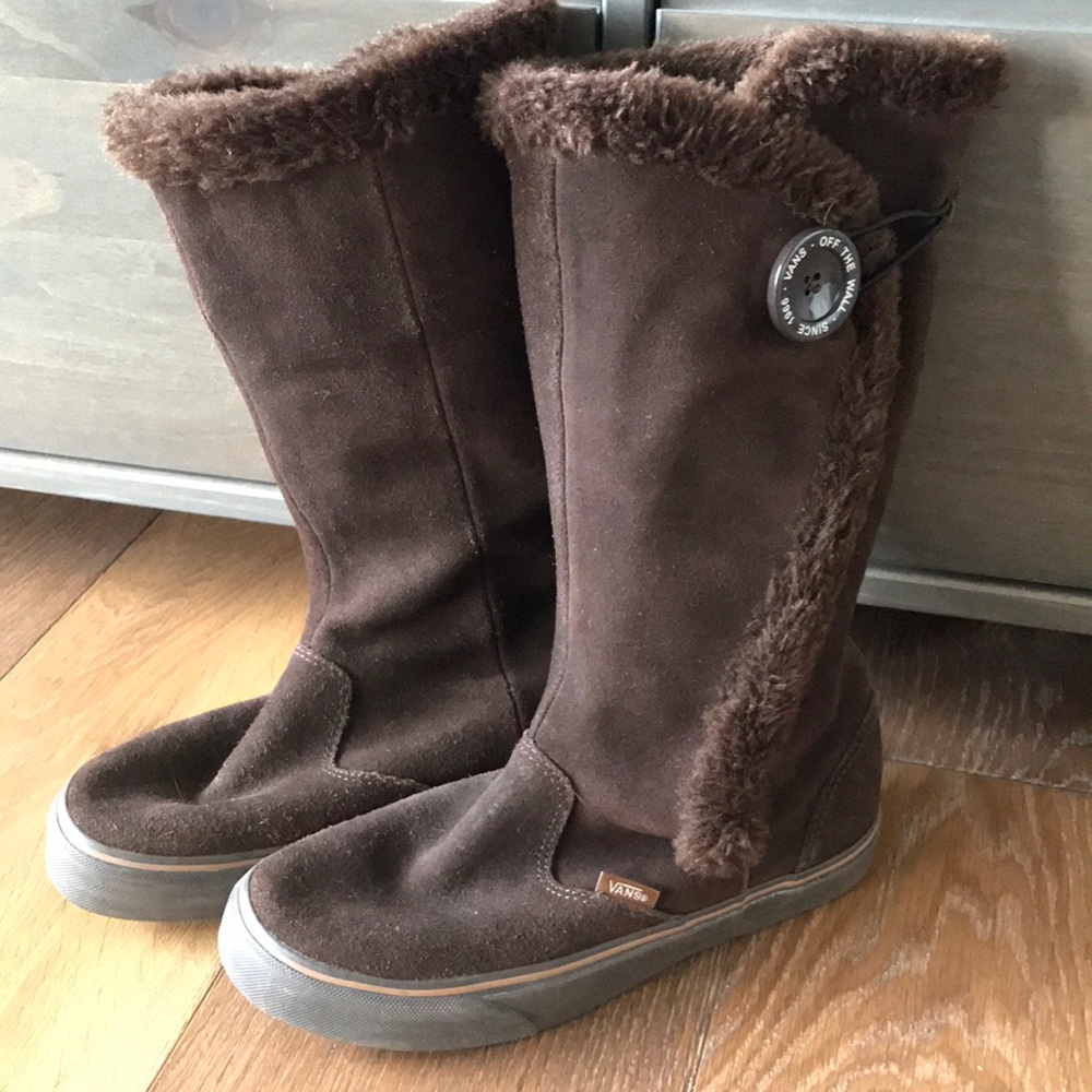 GUC Dark Brown Vans Boots - Faux Shearling